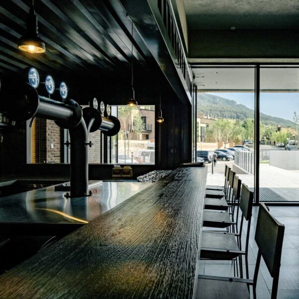 Breeze Bar