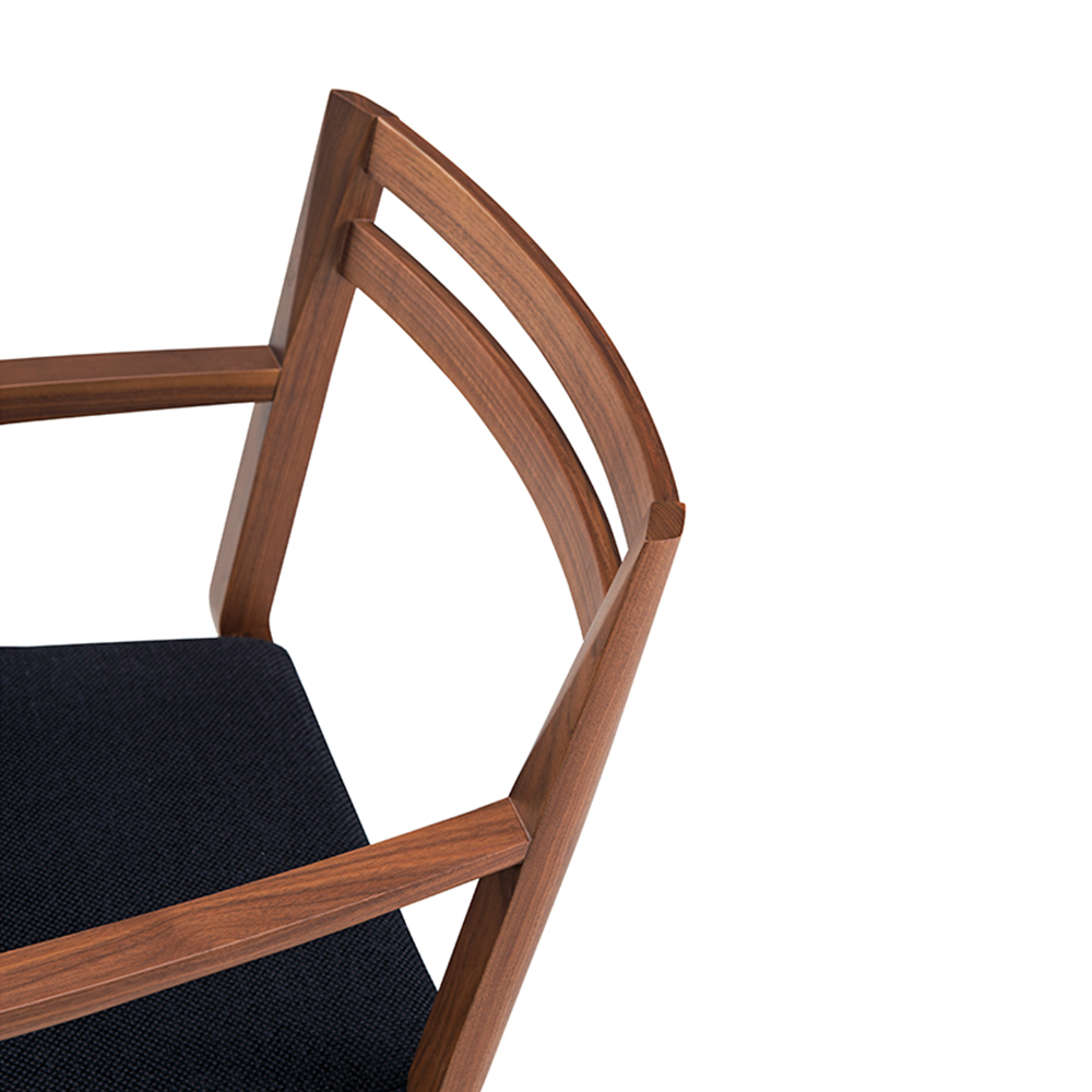 Pino Armchair
