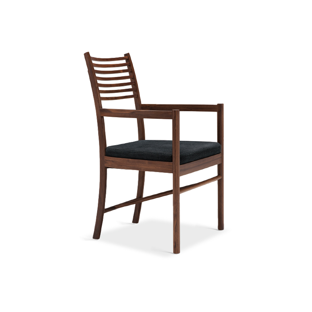 Pigeo Armchair